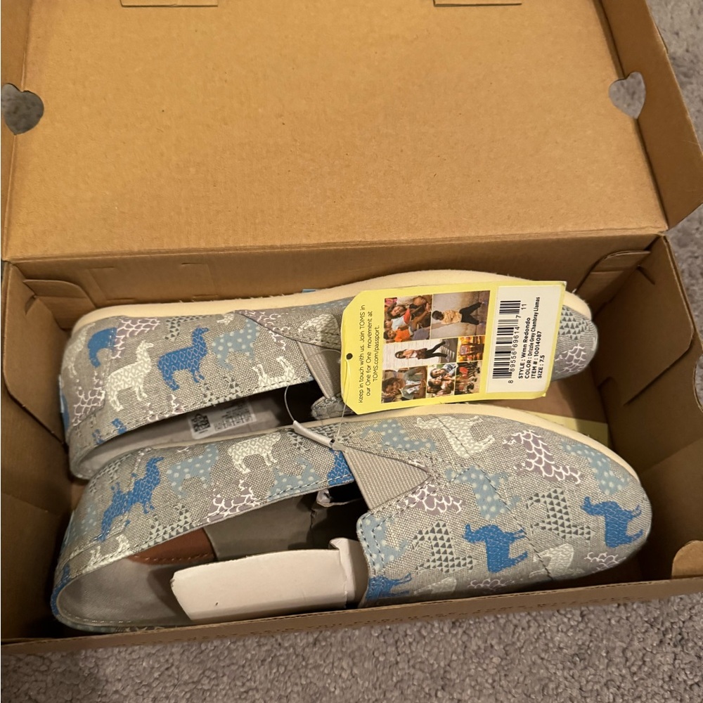 BRAND NEW Toms Drizzle Grey Llama